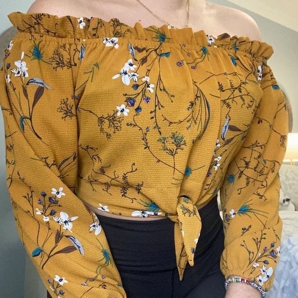 Zaful Yellow Off the Shoulder Top - Picture 4 of 4